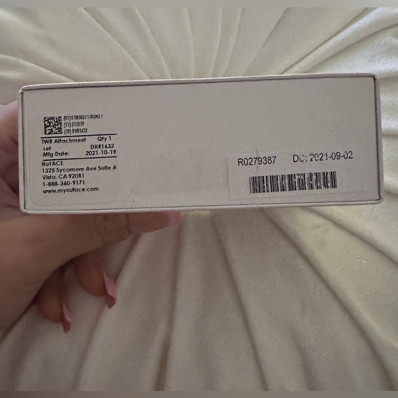 NuFACE Wrinkle Reducer Trinity Attachment UNOPENED - Picture 4 of 6